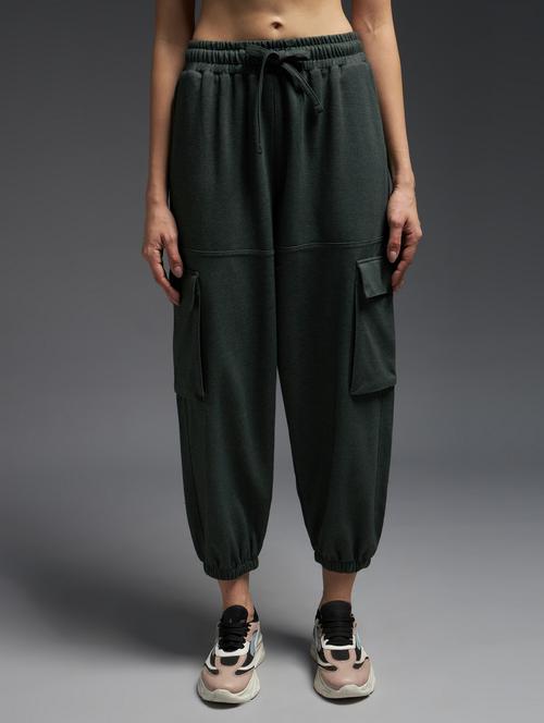 women solid mid rise cargo - 21762329 - Very Small Image - 1