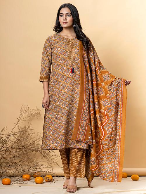 women three quarter sleeve kurta pant with dupatta set - 21766760 - Very Small Image - 1