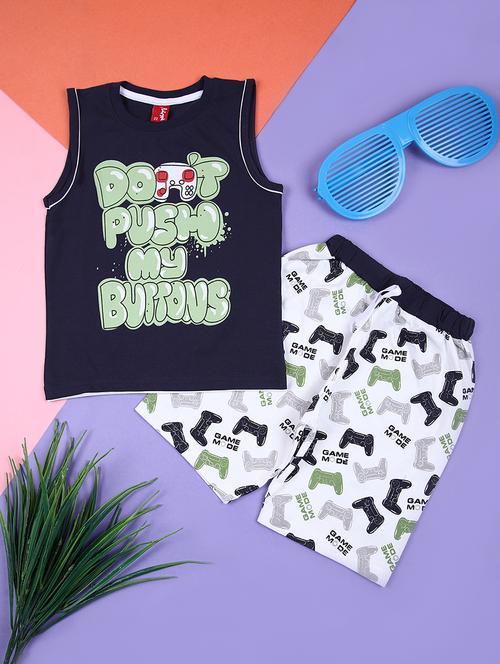 boys printed t-shirt & shorts casual wear set - 21784616 - Very Small Image - 1