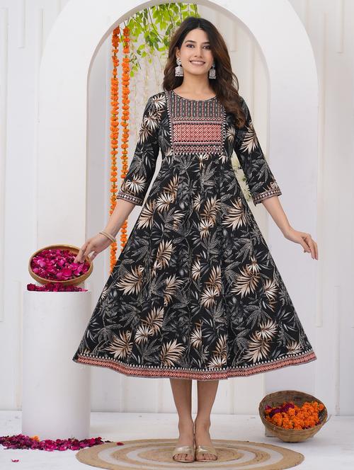 women embroidered three quarter sleeve ethnic dress - 21785057 - Very Small Image - 1