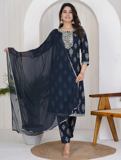 women three quarter sleeve kurta pant with dupatta set - 21785064 - Very Small Image - 1