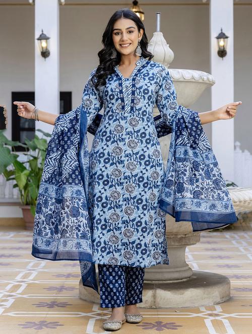 women three quarter sleeve kurta pant with dupatta set - 21785566 - Very Small Image - 1