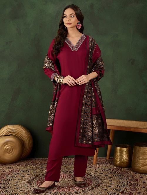 women three quarter sleeve kurta pant with dupatta set - 21785595 - Very Small Image - 1