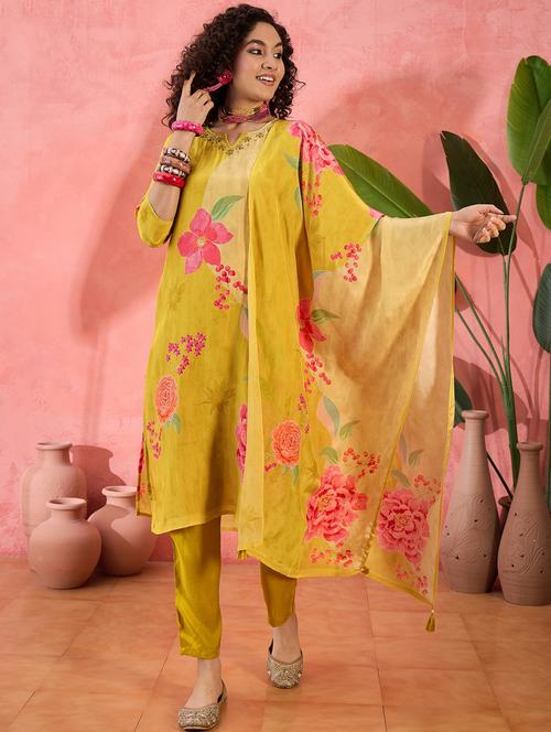 women three quarter sleeve kurta pant with dupatta set - 21785604 - Very Small Image - 1