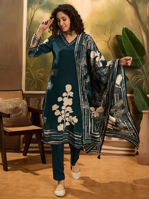 women three quarter sleeve kurta pant with dupatta set - 21785619 - Very Small Image - 1