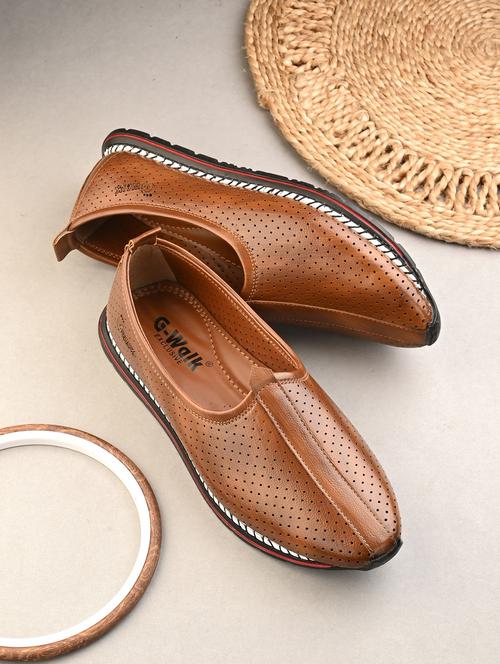 men tan cut work juti - 21785657 - Very Small Image - 1