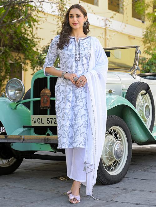 women three quarter sleeve kurta pant with dupatta set - 21785666 - Very Small Image - 1