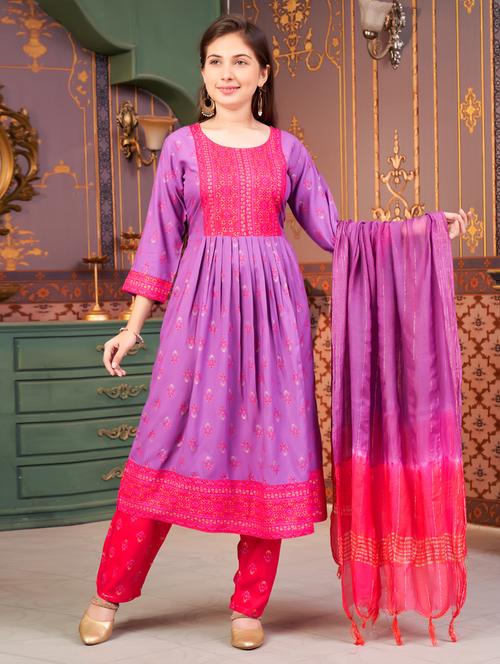 girls three quarter sleeve kurta pant with dupatta set - 21786428 - Very Small Image - 1