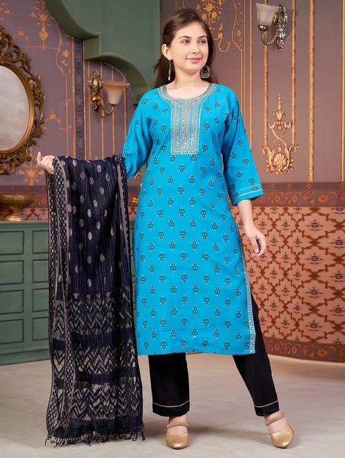 girls three quarter sleeve kurta pant with dupatta set - 21786438 - Very Small Image - 1