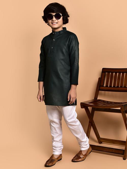 boys solid mandarin neck kurta pyjama set - 21787204 - Very Small Image - 1
