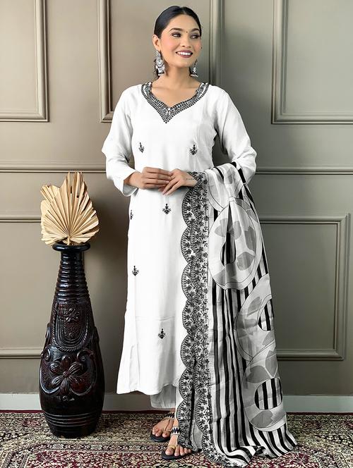 women embroidered long sleeve kurta pant with dupatta set - 21796515 - Very Small Image - 1