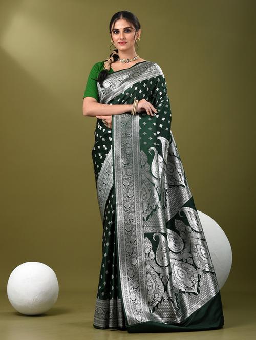 women self design banarasi saree with blouse - 21839745 - Very Small Image - 1