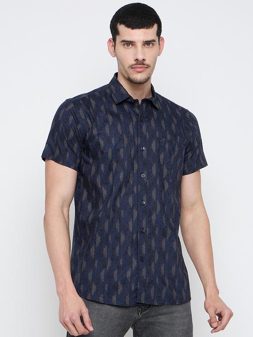 men printed short sleeve slim fit casual shirt - 21840129 - Very Small Image - 1