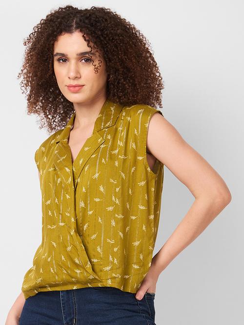 women printed laple collared sleeveless top - 21840300 - Very Small Image - 1