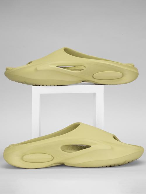 men green slip on slider - 21840522 - Very Small Image - 1