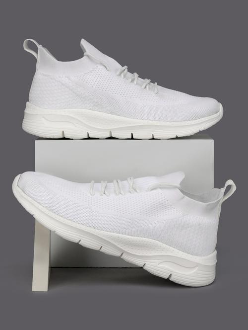 men white sport shoe - 21840533 - Very Small Image - 1