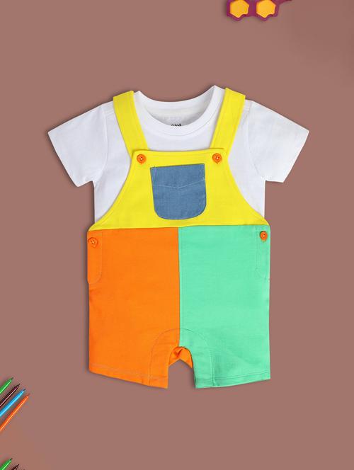 boys printed t-shirt & dungarees sets  - 21841257 - Very Small Image - 1