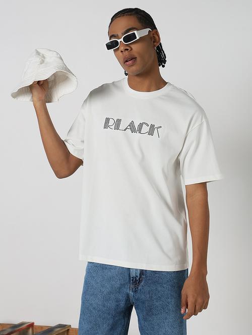 men chest print round neck regular fit t-shirt - 21843269 - Very Small Image - 1