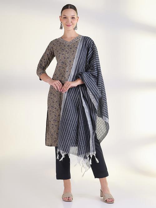 women three quarter sleeve kurta pant with dupatta set - 21843332 - Very Small Image - 1