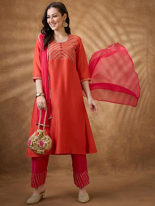 women three quarter sleeve kurta pant with dupatta set - 21853688 - Very Small Image - 1