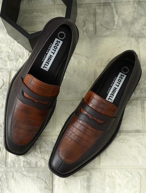 men textured leather loafers - 21853788 - Very Small Image - 1