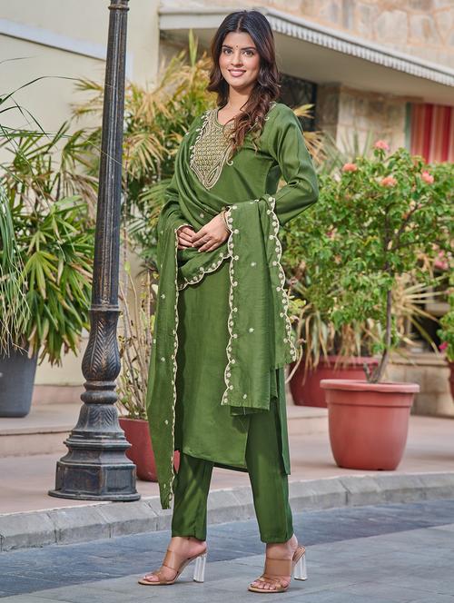 women three quarter sleeve kurta pant with dupatta set - 21866070 - Very Small Image - 1