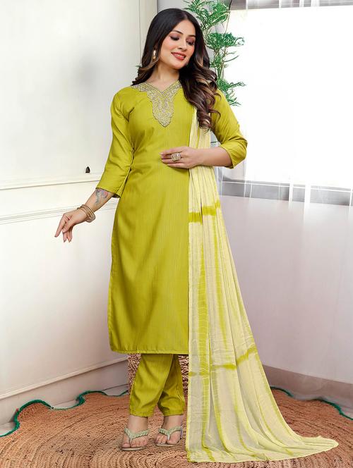 women three quarter sleeve kurta pant with dupatta set - 21866077 - Very Small Image - 1