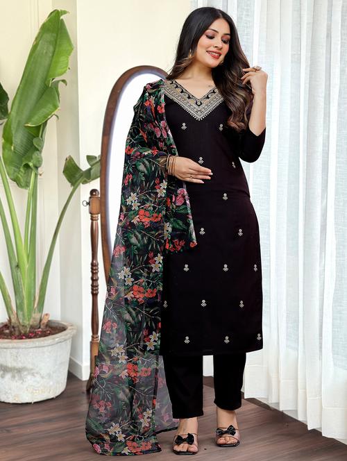 women three quarter sleeve kurta pant with dupatta set - 21866097 - Very Small Image - 1