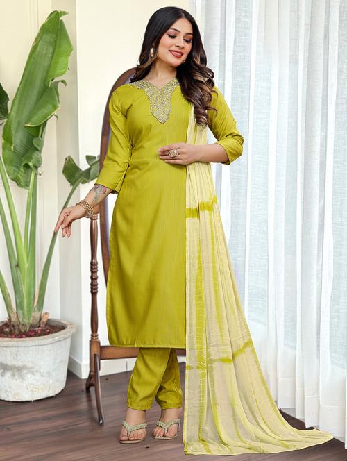 women three quarter sleeve kurta pant with dupatta set - 21866103 - Very Small Image - 1