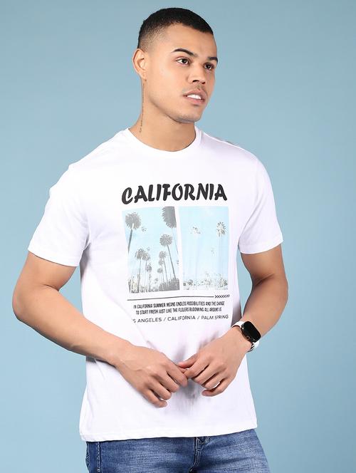 men front print round neck regular fit t-shirt - 21874350 - Very Small Image - 1