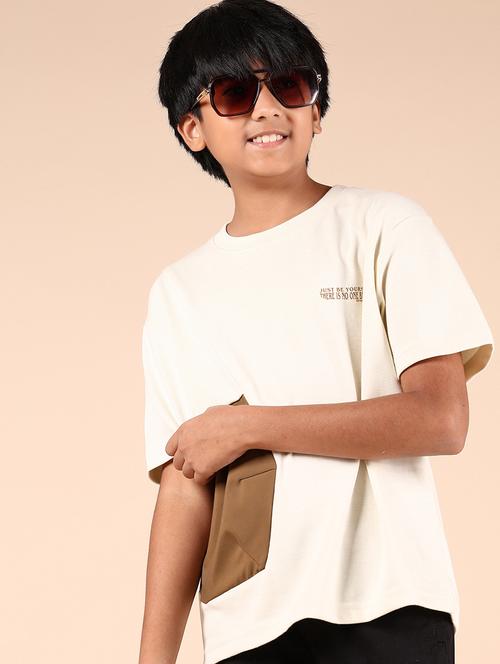 boys placement print round neck t-shirt - 21874393 - Very Small Image - 1