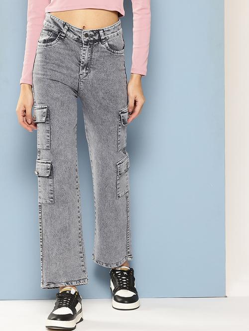 women solid mid rise denim cargo - 21880995 - Very Small Image - 1