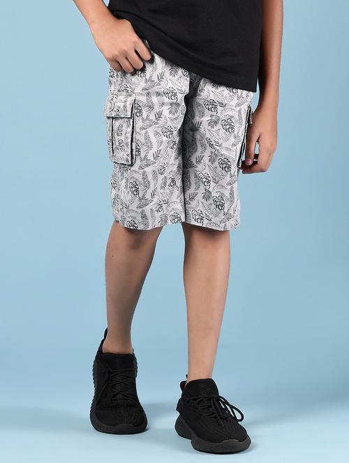 boys printed mid rise three fourth shorts - 21885954 - Very Small Image - 1