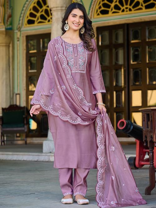 women three quarter sleeve kurta pant with dupatta set - 21899215 - Very Small Image - 1
