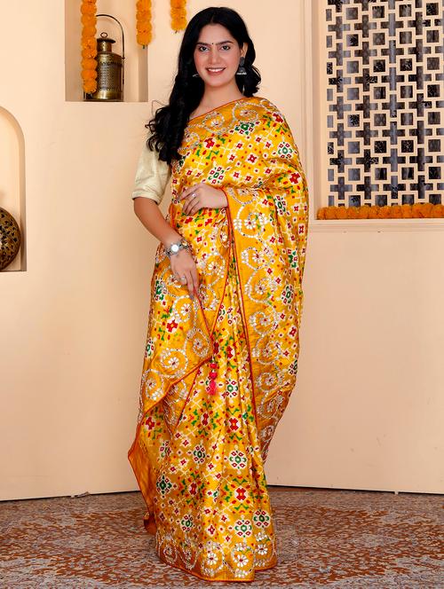 women yellow printed patola saree with blouse - 21901165 - Very Small Image - 1