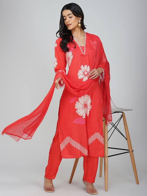women three quarter sleeve kurta pant with dupatta set - 21901370 - Very Small Image - 1