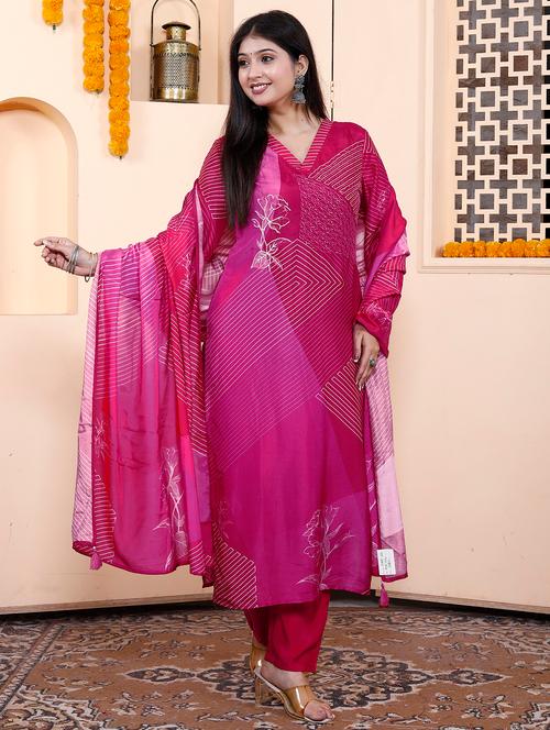 women three quarter sleeve kurta pant with dupatta set - 21901619 - Very Small Image - 1