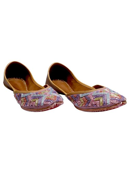 women handmade embroidered punjabi jutti - 21904318 - Very Small Image - 1
