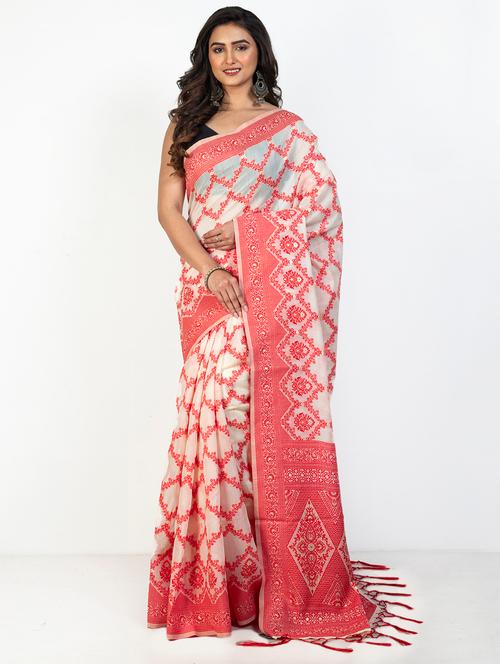women self design bordered saree with blouse - 21905734 - Very Small Image - 1