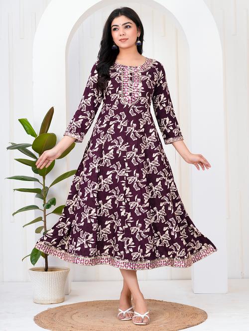 women floral three quarter sleeve flared ethnic dress - 21905840 - Very Small Image - 1