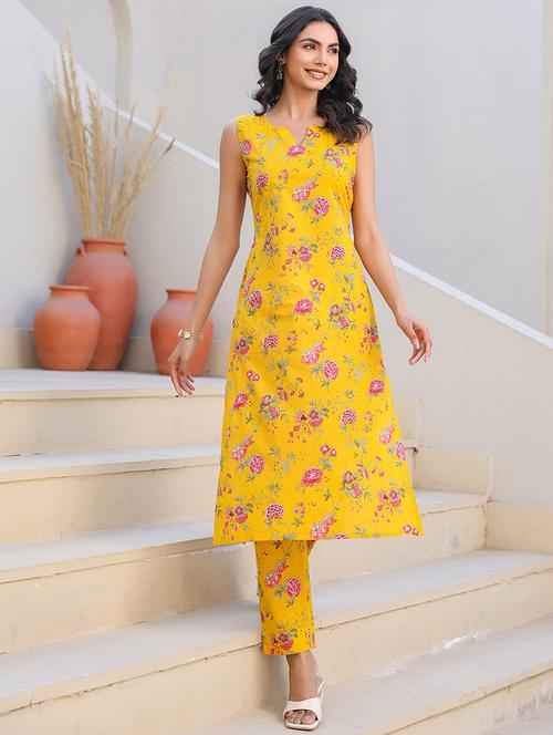 women yellow floral printed kurta pant set - 21906176 - Very Small Image - 1