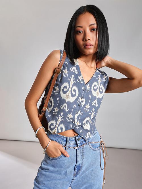 Women Ikat Printed Sleeveless Waist Top - 21906644 - Very Small Image - 1