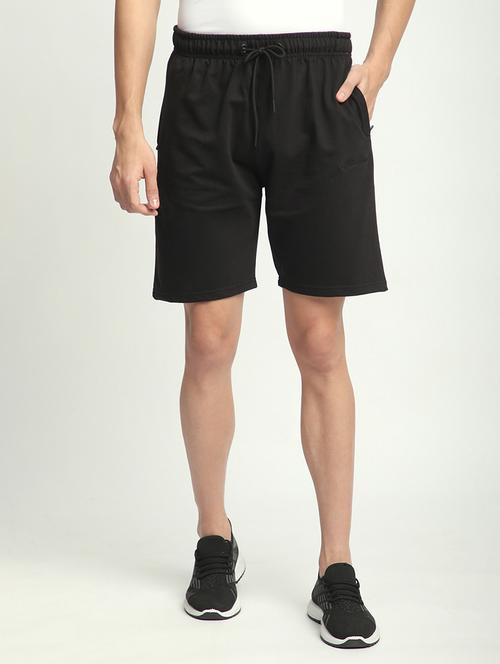 men solid mid rise regular fit shorts - 21908547 - Very Small Image - 1