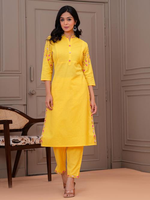 women yellow three quarter sleeve kurta pant set - 21908833 - Very Small Image - 1
