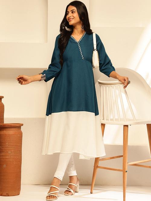 women color block three quarter sleeve a-line kurta - 21909602 - Very Small Image - 1