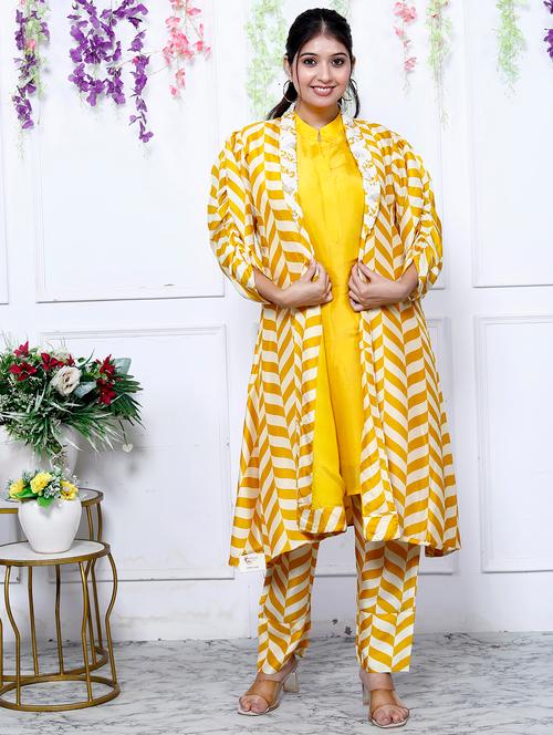women yellow three quarter sleeve kurta pant set - 21909920 - Very Small Image - 1