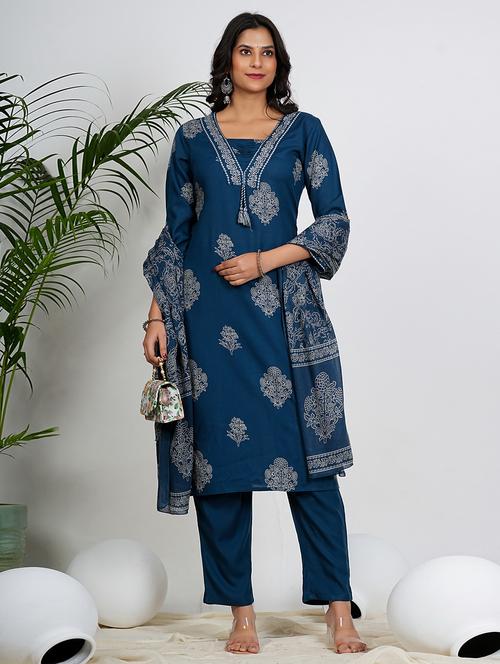 women three quarter sleeve kurta pant with dupatta set - 21910380 - Very Small Image - 1