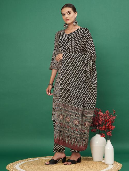 women three quarter sleeve kurta palazzo with dupatta set - 21913232 - Very Small Image - 1