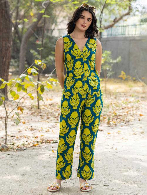 women printed vest top and trouser co-ord set - 21917429 - Very Small Image - 1