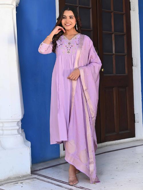 women three quarter sleeve kurta pant with dupatta set - 21919849 - Very Small Image - 1